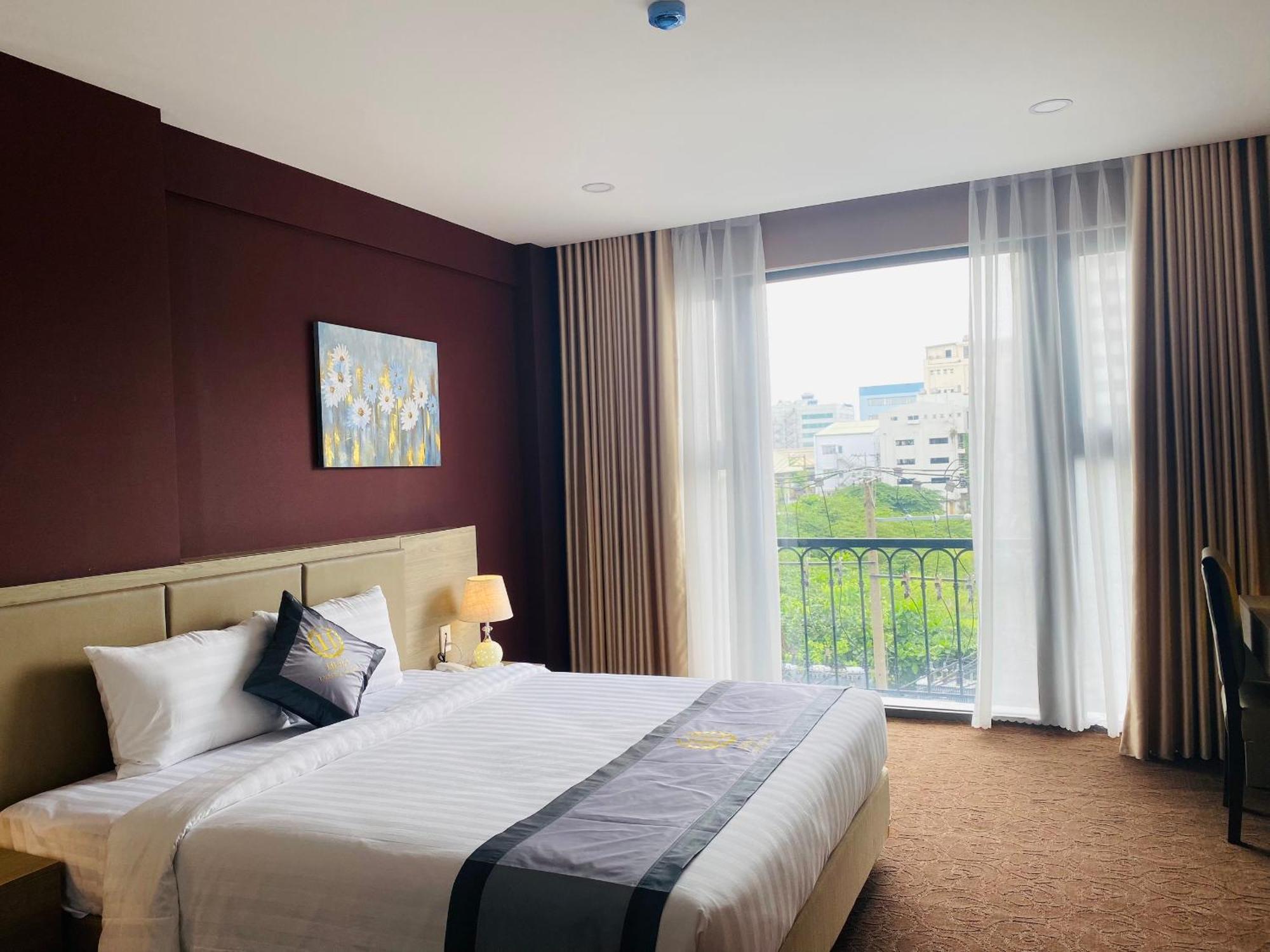 Hera Luxury Отель 4*