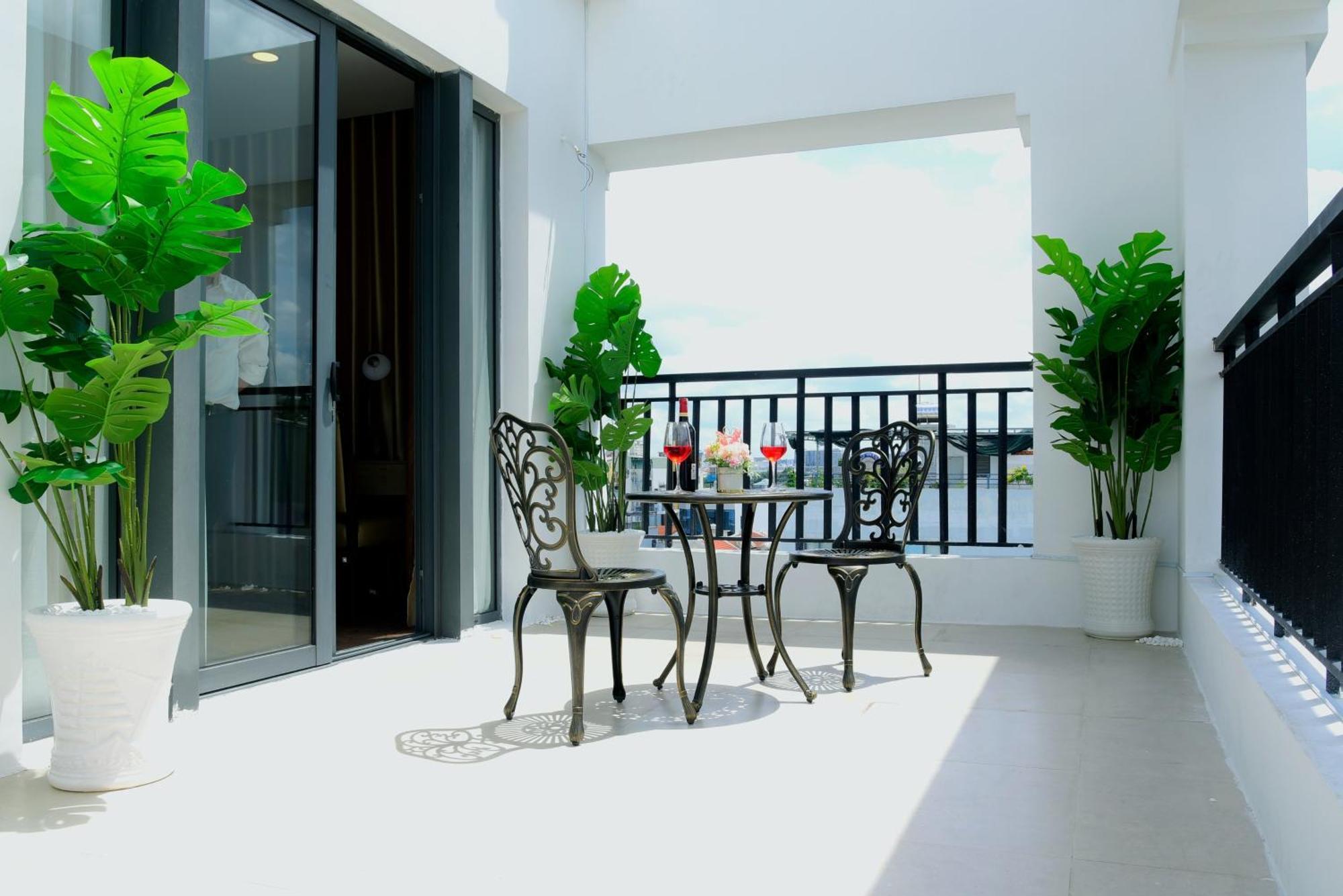 Hera Luxury Отель